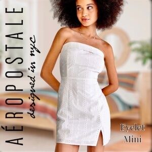 AÉROPOSTALE Solid Eyelet Bandeau Mini Dress in Creamy White